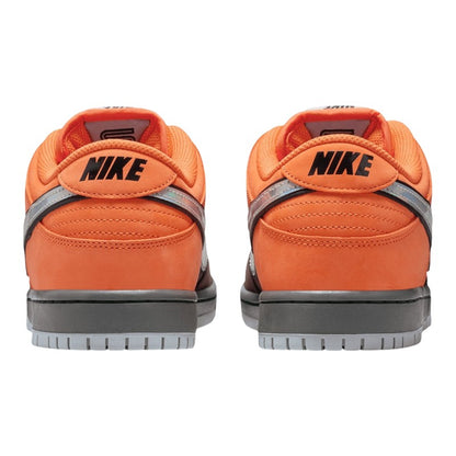 Nike SB Dunk Low Pro - Safety Orange/Wolf Grey