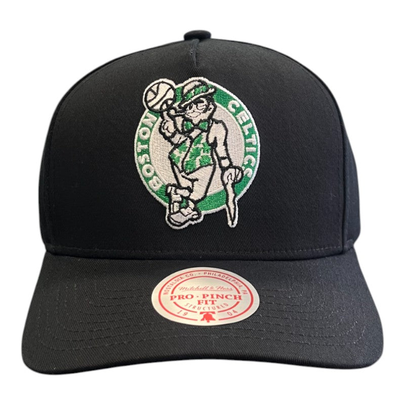 Mitchell & Ness NBA Team Pro Pinch Celtics Snapback - Black